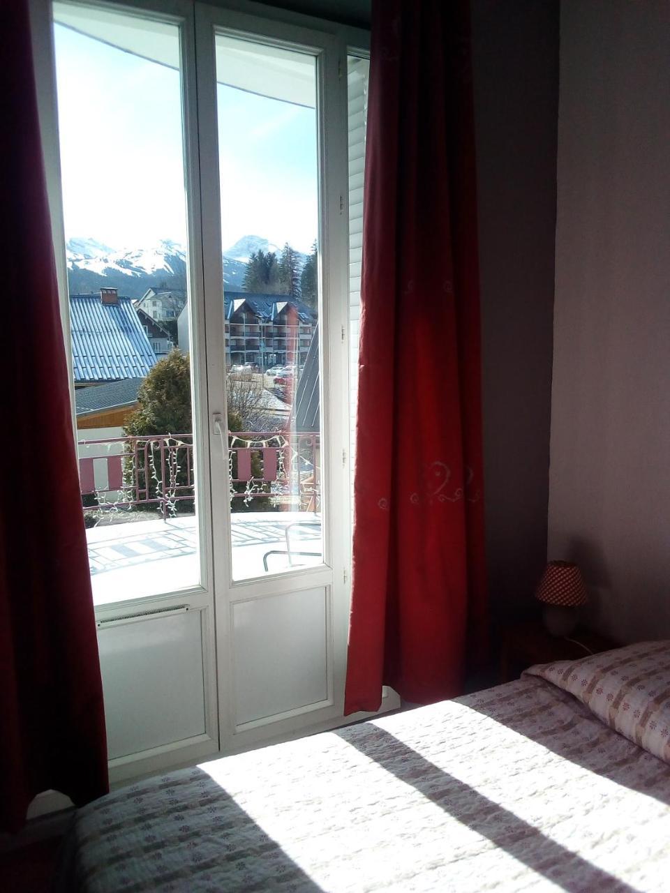 Les 4 Montagnes Hotel วียาร์-เดอ-ล็อง ภายนอก รูปภาพ