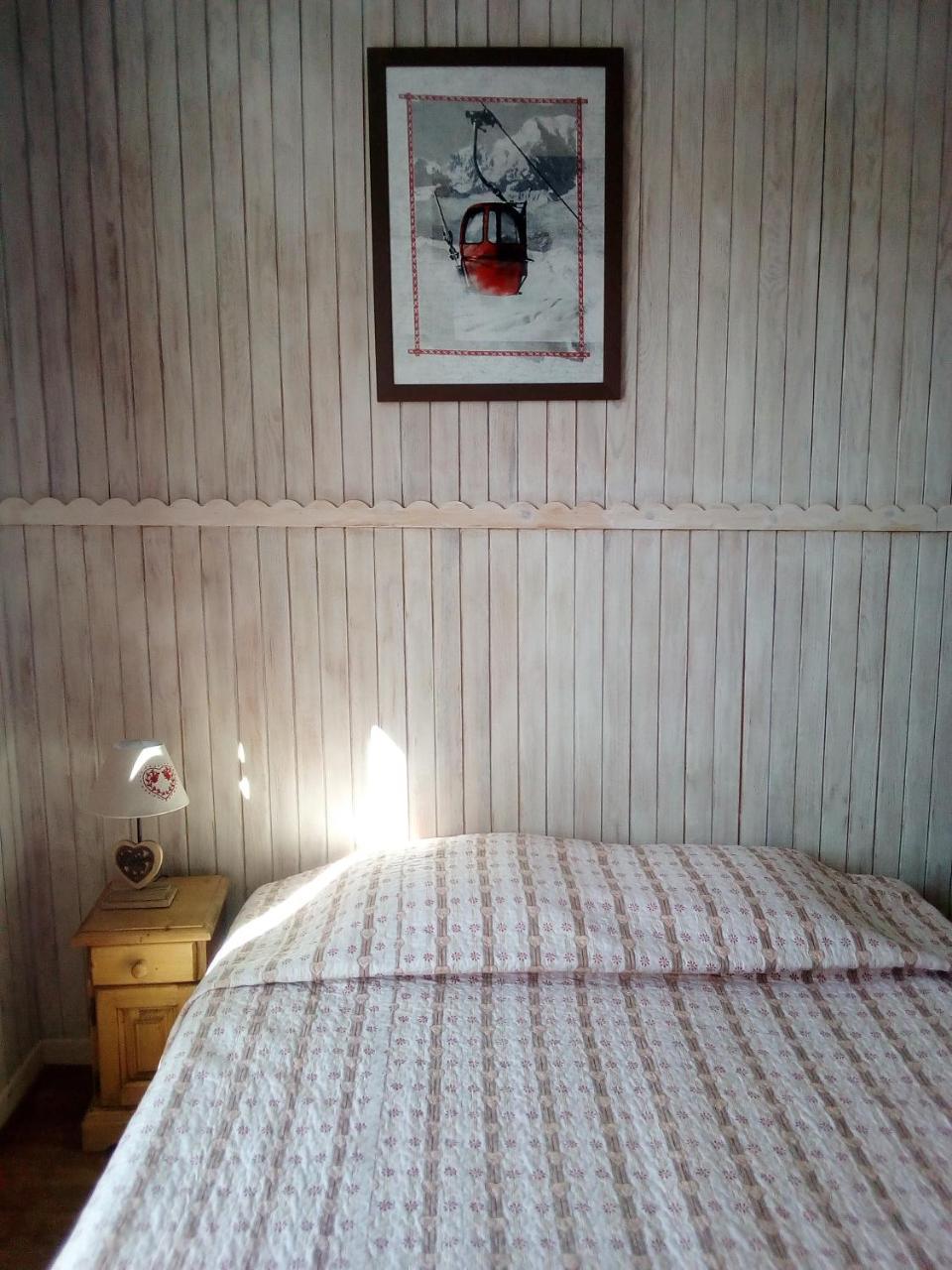Les 4 Montagnes Hotel วียาร์-เดอ-ล็อง ภายนอก รูปภาพ